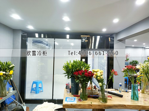 鮮花玻璃庫(kù)房多少錢(qián)一平方.jpg 鮮花玻璃庫(kù)房多少錢(qián)一平方.jpg